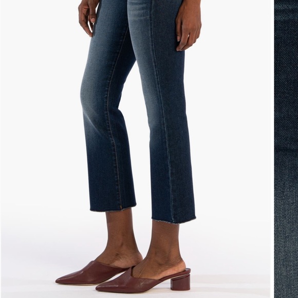 🆕KUT from the Kloth Kelsey High Waist Raw
Hem Crop Kick Flare Jeans - Picture 3 of 10